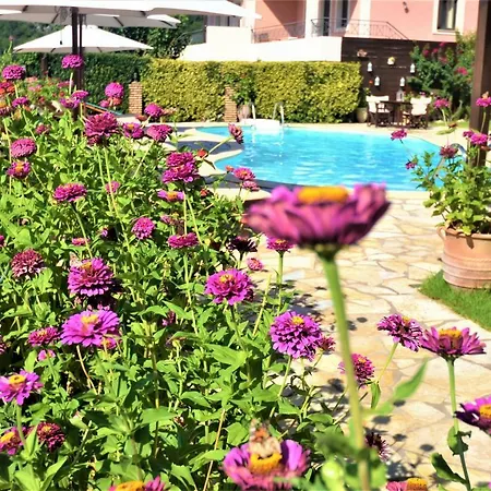 Harvest Moon Aparthotel 4*