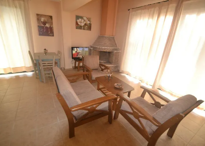 Harvest Moon Apartahotel Lixouri